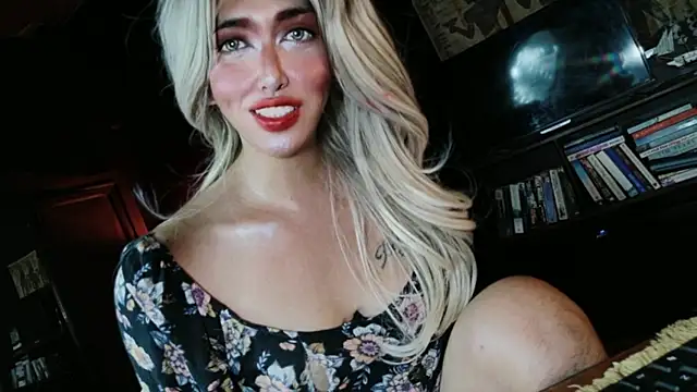 prettybushy Live XXX-Chat