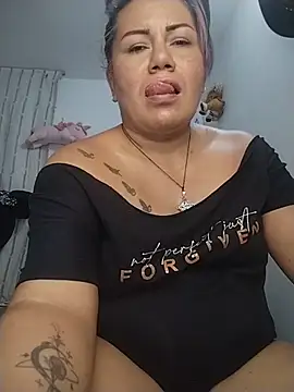 Chatroom XXX en direct de angi_daw