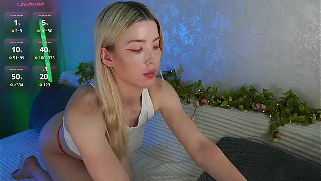 LindaThackerr 现场XXX聊天