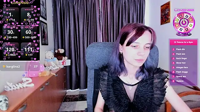 MiniLysii live XXX chat
