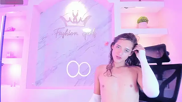Chat XXX en directo de CandyDance1_