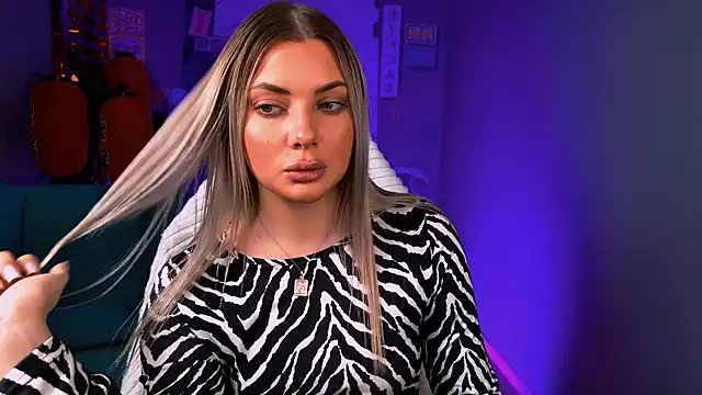 HyileyClark – Live XXX-chat