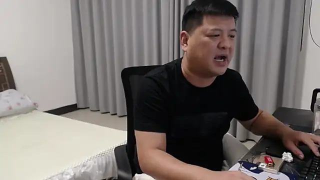 Chatroom XXX en direct de zhang1118