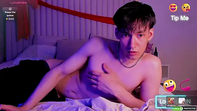 CalvinChapman Adlı Modelin Canlı XXX Sohbeti