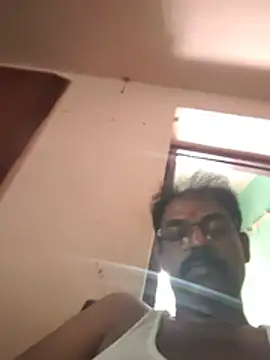 Chat +18 de ANDRA-COUPLE-009 ao vivo
