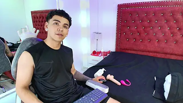 دردشة Jaden_and_sofia الجنسية المباشرة