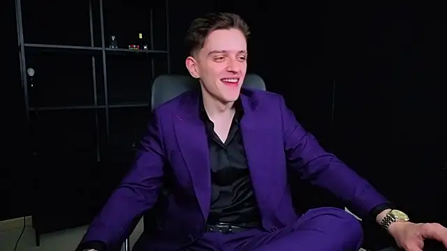 FelixStarkk XXX чат на живо