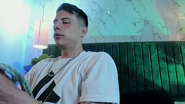 دردشة Dustin_Sonne الجنسية المباشرة