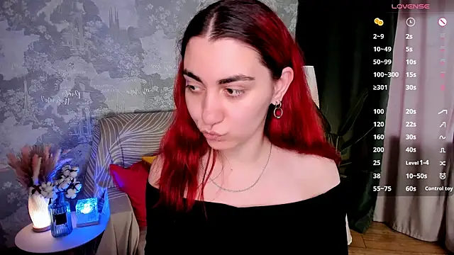 hannacheekss_ Chat XXX in diretta