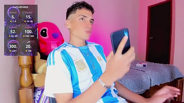 Baby_luka live XXX chat