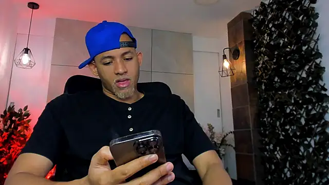 Chatroom XXX en direct de B_Wild