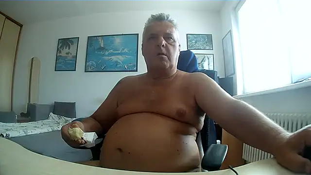 XXX chat uživo modela Robert_SK1
