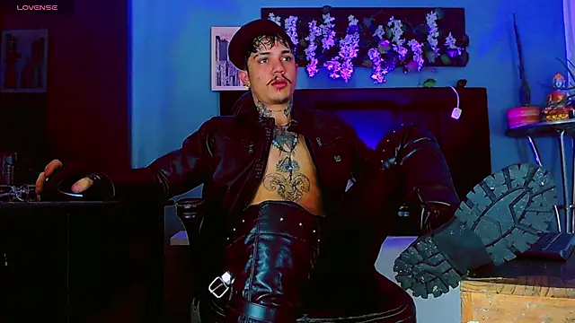 HannibalLesterのライブXXXチャ  ット