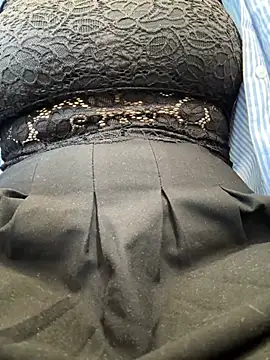 CrazyTori Adlı Modelin Canlı XXX Sohbeti
