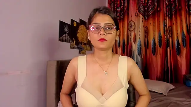 Deanerys লাইভ XXX চ্যাট
