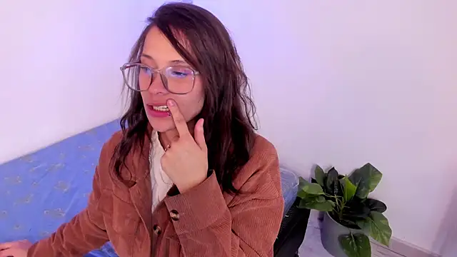 دردشة Aleexa_Cute الجنسية المباشرة