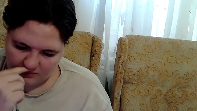 Chat XXX ao vivo de MilaXHelen