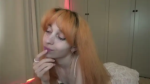 tgirlfoxy élő XXX-chatje