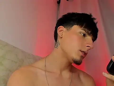 Mateo_Mitchell 现场XXX聊天