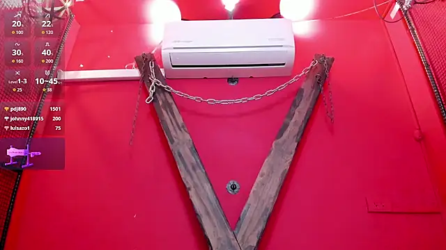 Foxy_Assh_ Chat XXX in diretta
