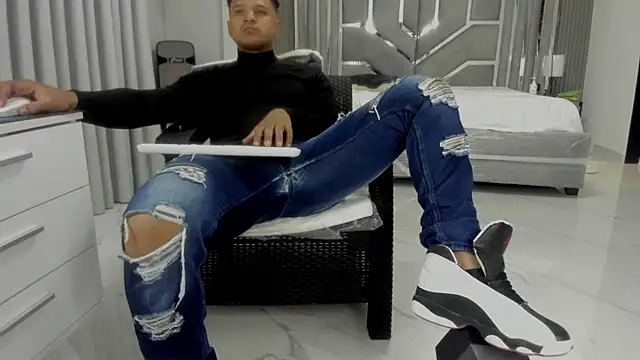 Czat XXX na żywo – master_leather