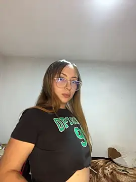 Caamii_'s Live XXX Chat