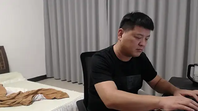 zhang1118 Chat XXX live