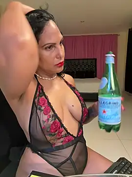 Latina-miss Live XXX-Chat