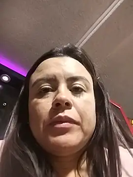 karlagiraldo198's Live XXX Chat