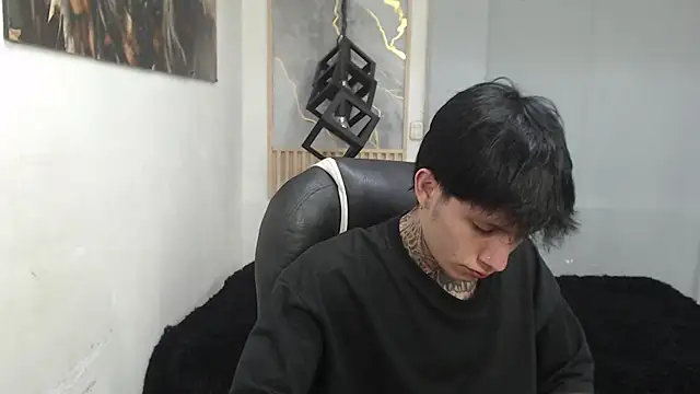 Cry_thereal 现场XXX聊天