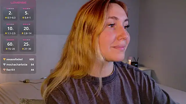 LunaXBaddie's Live XXX Chat