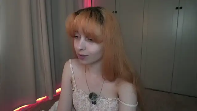 tgirlfoxy live XXX chat