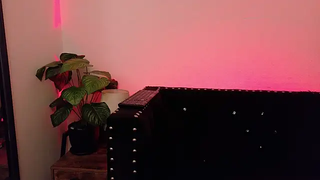 XXX chat uživo modela Apolo_Warrior