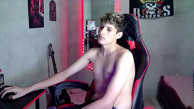 flaquito_junior Live XXX Chat