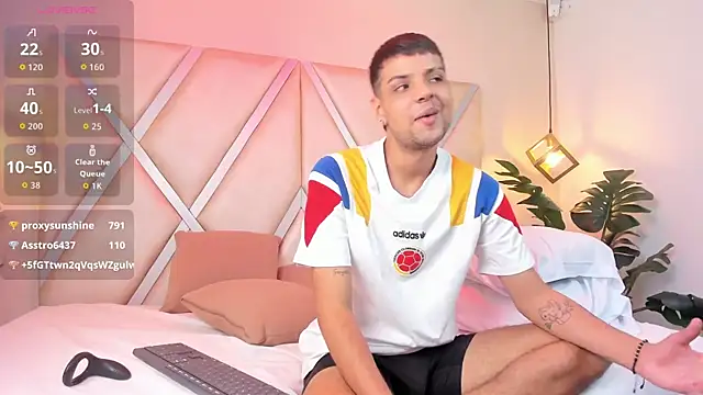 Clarentz 现场XXX聊天