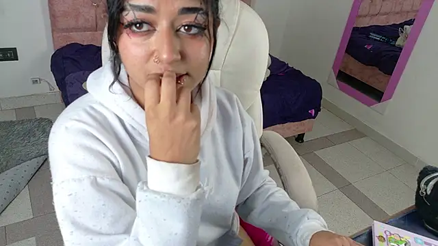 Zayury Live XXX-chat