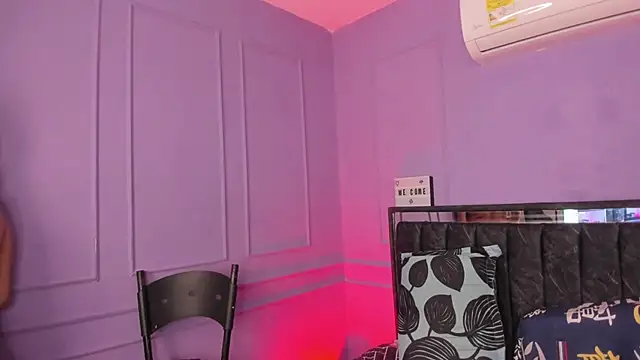 צ'אט XXX בשידור חי של Missa_1