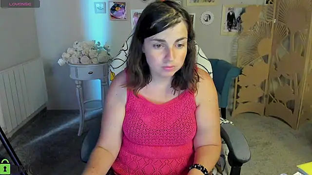 MartaEdams' Live XXX Chat