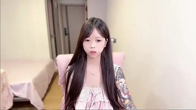 xiaobaozi-520's Live XXX Chat