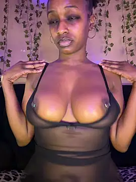 Chat +18 de AshleyCa1995 ao vivo