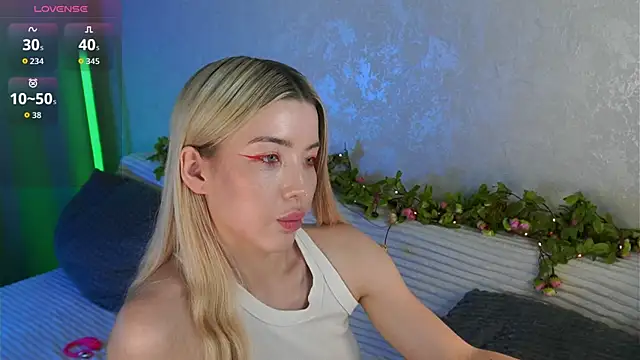 Chat XXX Live LindaThackerr