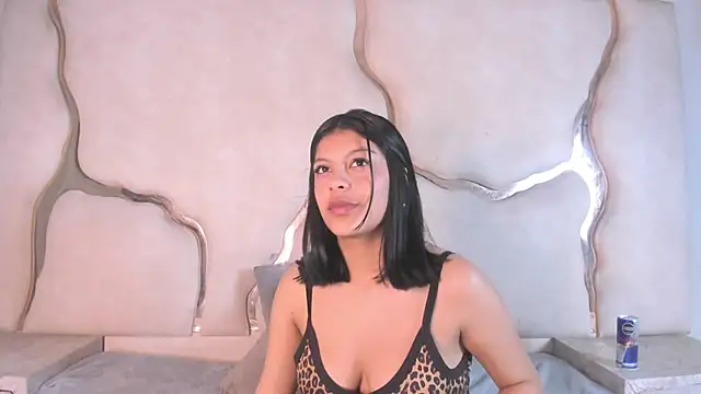 Chat XXX en directo de Salmaportman69
