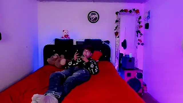 AnggelONfiree webkamerás műsora
