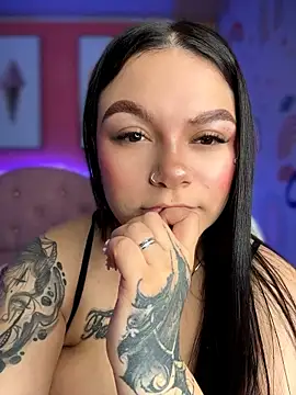 Megaan__More live XXX chat