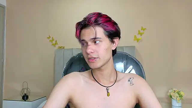 Derek_Sinn Adlı Modelin Canlı XXX Sohbeti