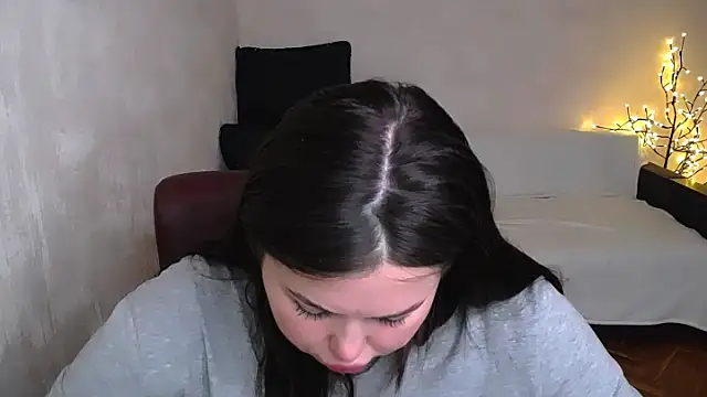 Emily_Mo's Live XXX Chat