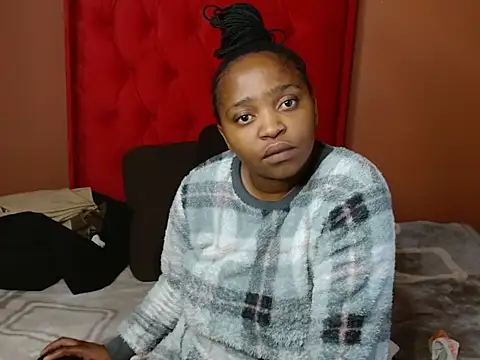 African_Busty: онлайн-секс-чат