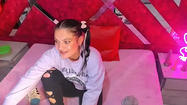 HornyRouse_'s Live XXX Chat