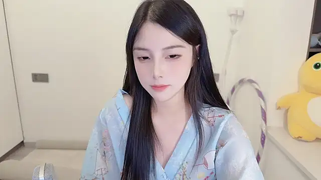 XXX chat uživo modela holo_love