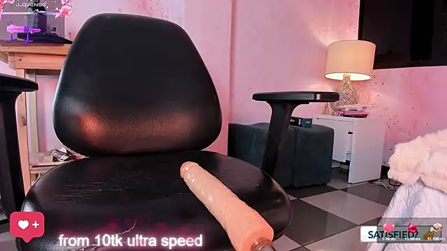 JESSI_NAOMI's Live XXX Chat
